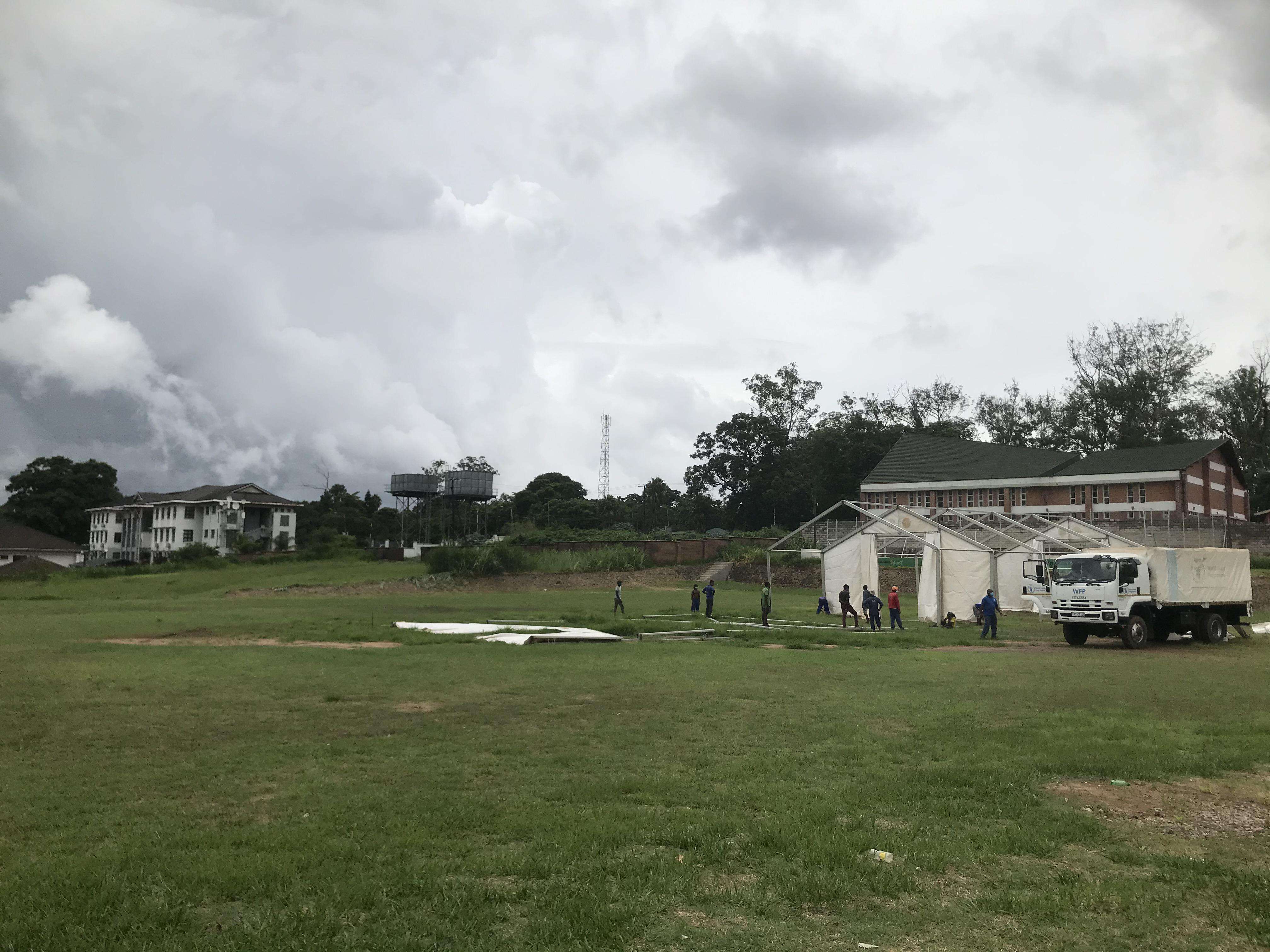 A field with a hospital being built