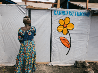 At the MSF Tumaini clinic in the camps of Bulengo and Lushagala, the treatment of sexually transmitted diseases represent 60% of the consultations, 14% for family planning and 4,4% are related to the termination of pregnancy.