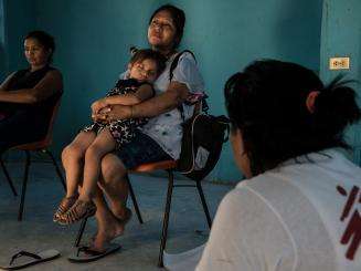  MSF psychosocial support session at a shelter for migrants